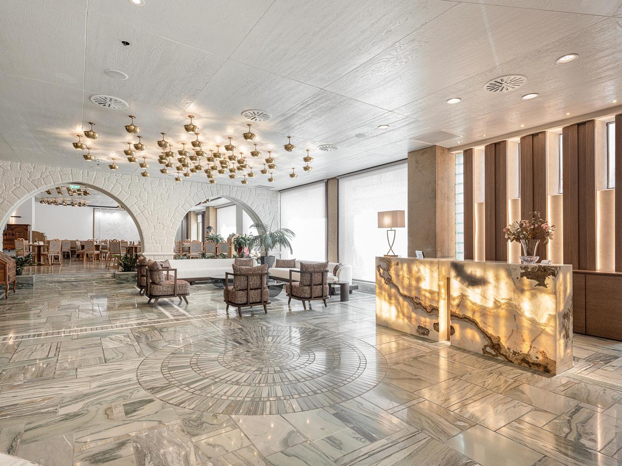 Otel Civitel Akali 4*